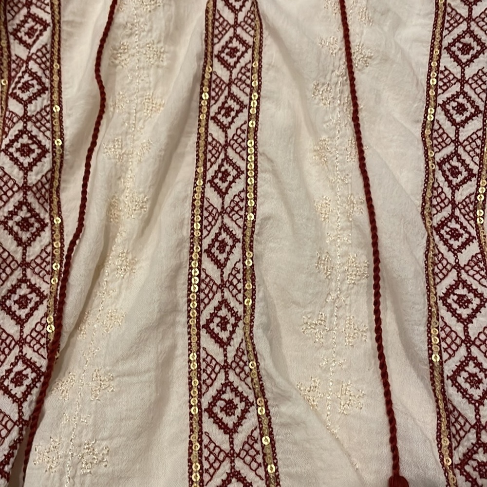 Long Sleeve Patterned Top - Picture 2 of 4